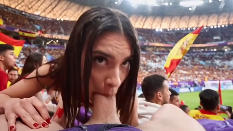 Je baise une cheerleader espagnole après la victoire en Coupe du Monde AI Generated